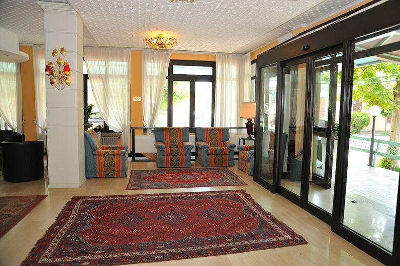 Hotel Salus