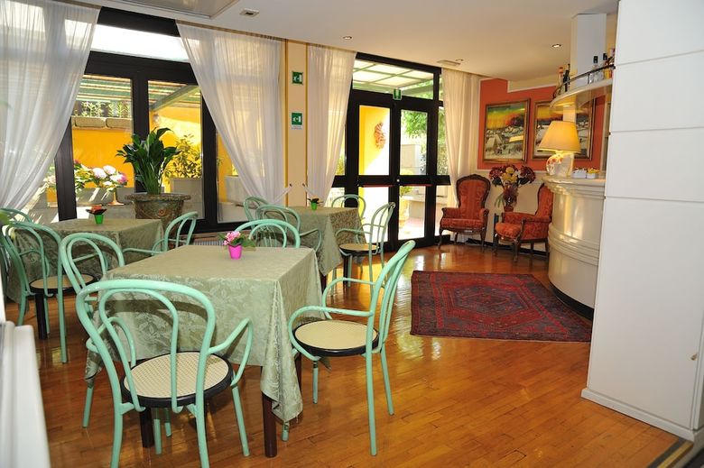 Hotel Salus