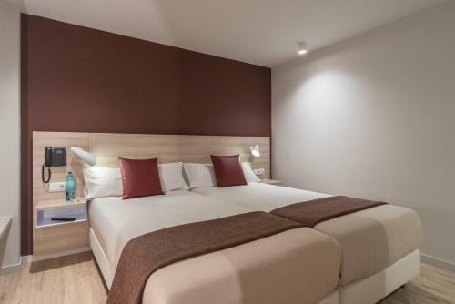 Hotel & Aparthotel Serhs Cosmos