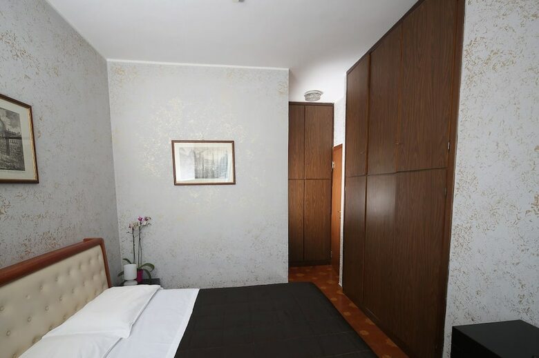 Hotel Roma Room