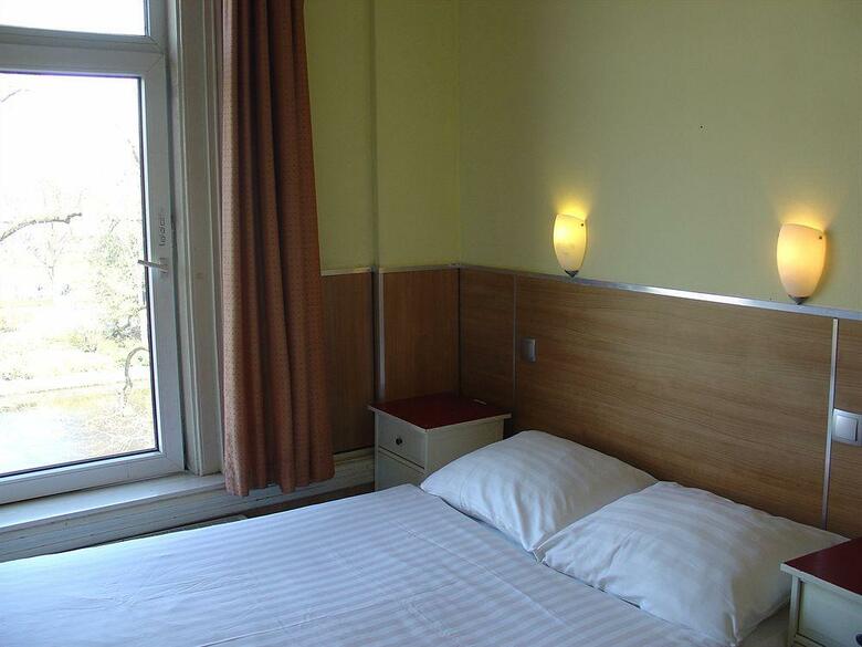 Hotel Blossoms City