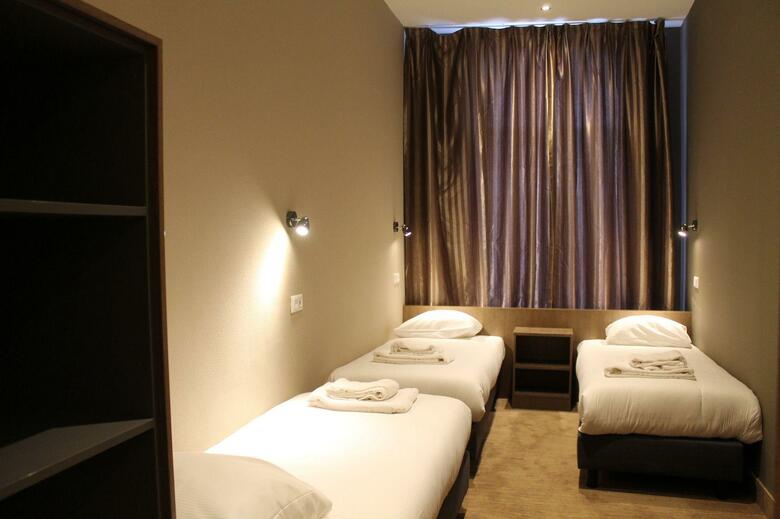Hotel Blossoms City