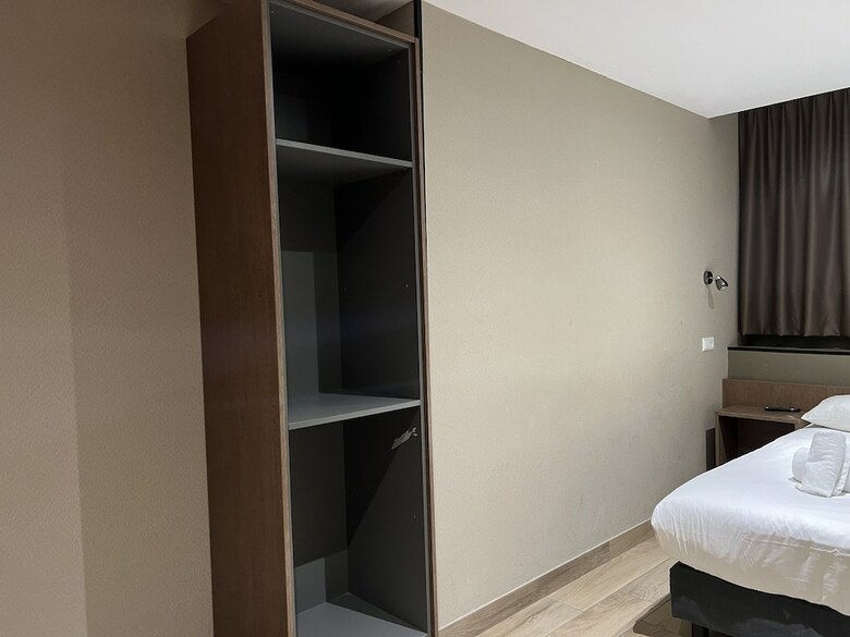 Hotel Blossoms City