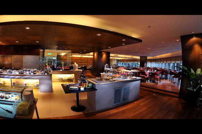 Riverside Majestic Hotel