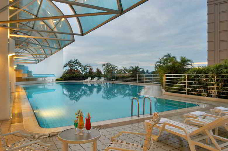 Riverside Majestic Hotel