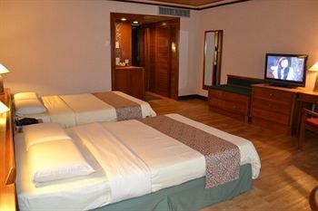 Hotel Damai Beach Resort