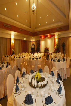 Hotel Damai Beach Resort
