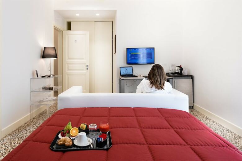 Hotel Porta Reale