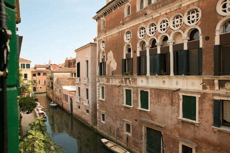 Bed & Breakfast Invisible Venice Guest House