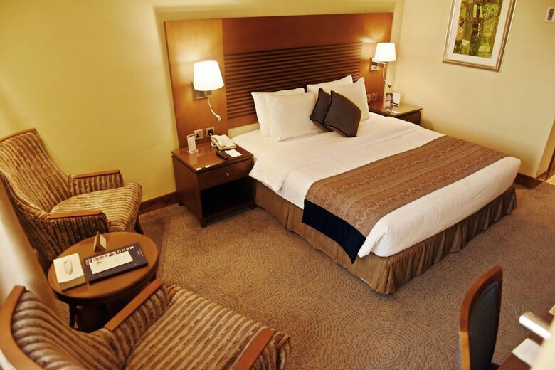 Hotel Golden Tulip Bahrain