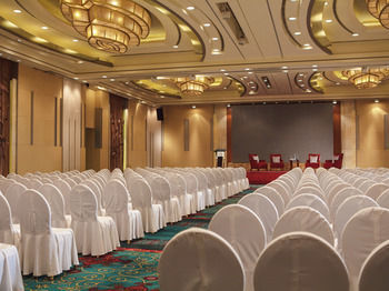 Hotel Renaissance Wuhan