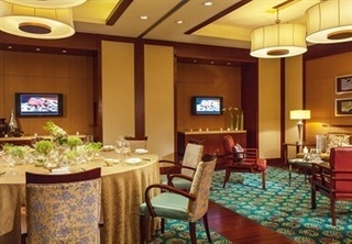 Hotel Renaissance Wuhan