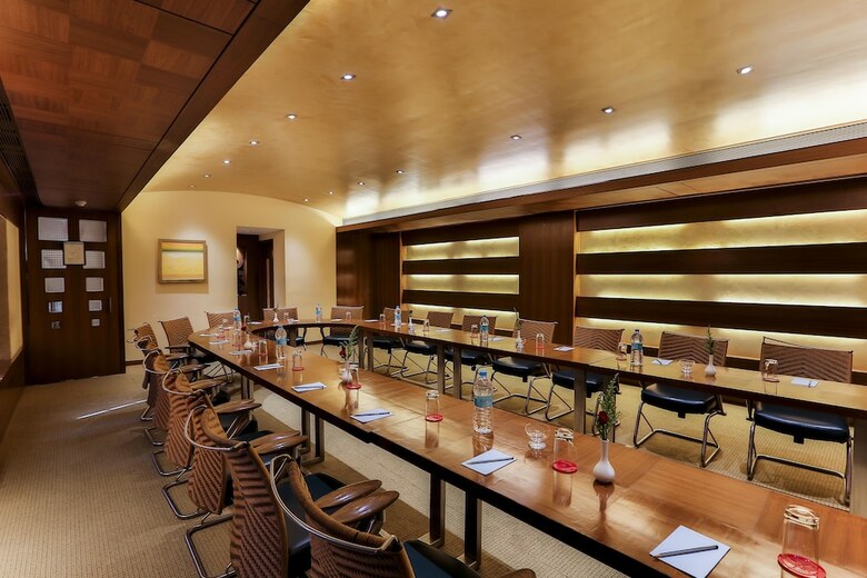 Hotel Sun-n-sand Mumbai