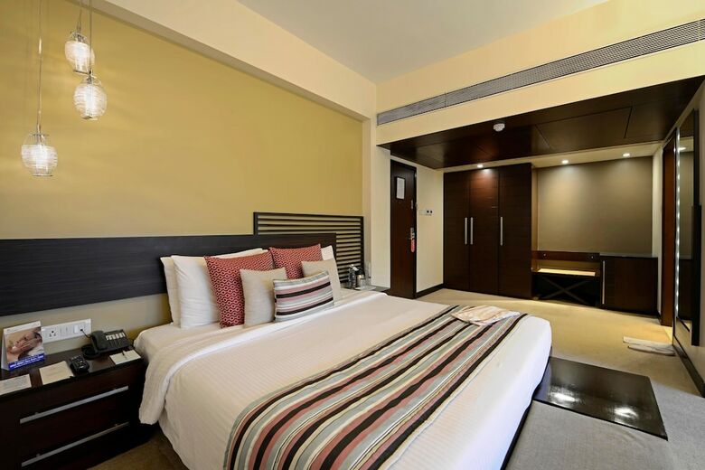 Hotel Sun-n-sand Mumbai