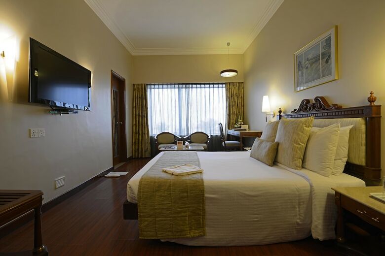 Hotel Sun-n-sand Mumbai