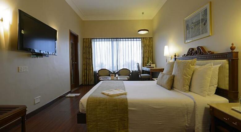 Hotel Sun-n-sand Mumbai