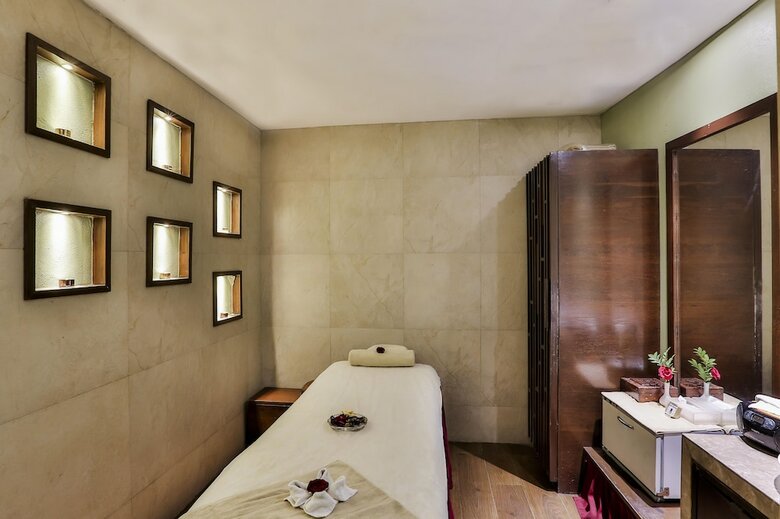 Hotel Sun-n-sand Mumbai