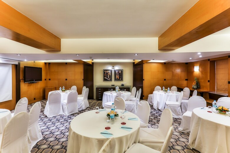 Hotel Sun-n-sand Mumbai