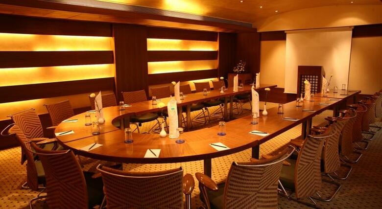 Hotel Sun-n-sand Mumbai