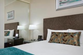 Hotel Quality Suites Clifton On Northbourne