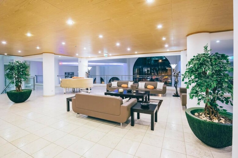 Aparthotel Grand Muthu Forte Do Vale