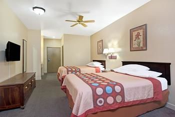 Hotel Super 8 St Louis Airport