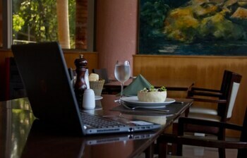 Linda Vista Apart Hotel