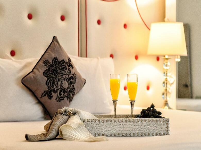 Whitelaw Hotel