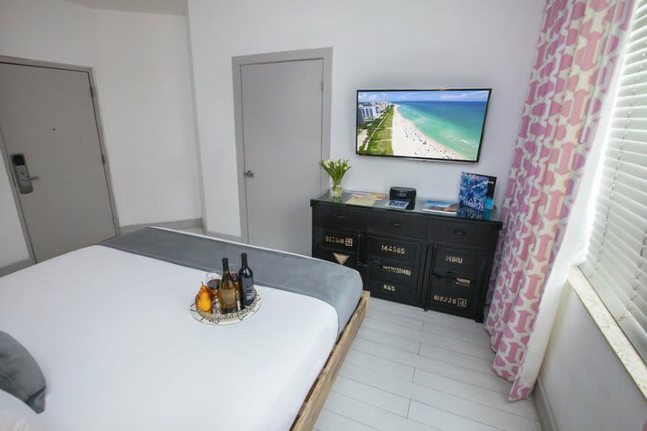 Whitelaw Hotel