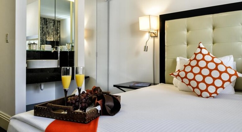 Hotel Riviera Suites South Beach