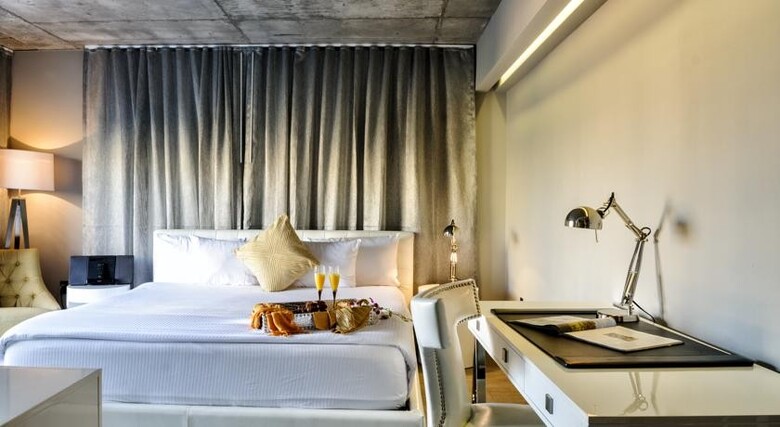 Hotel Riviera Suites South Beach
