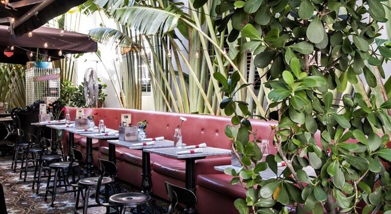 Hotel Riviera Suites South Beach