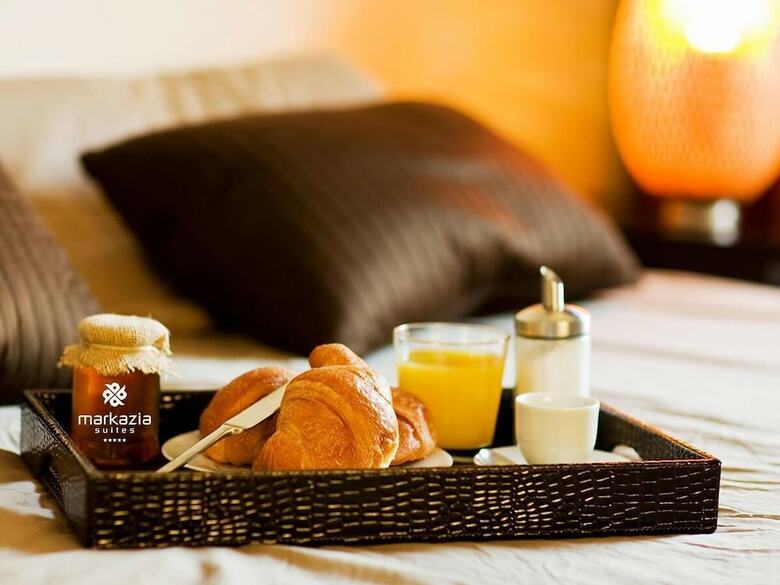 Hotel Markazia Monroe Suites