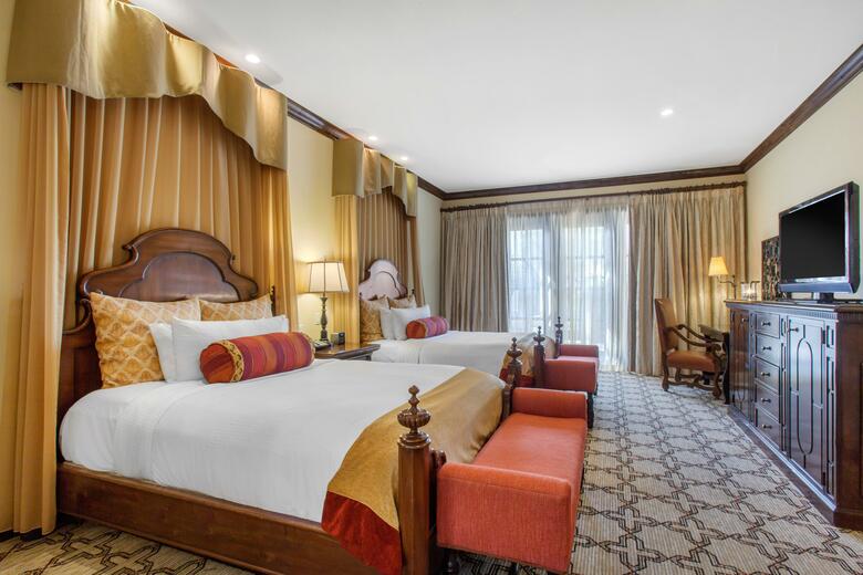 Hotel Montelucia Resort & Spa