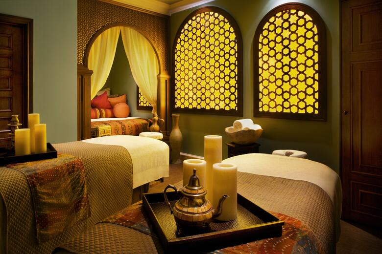 Hotel Montelucia Resort & Spa