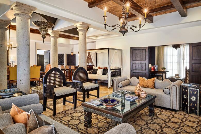 Hotel Montelucia Resort & Spa