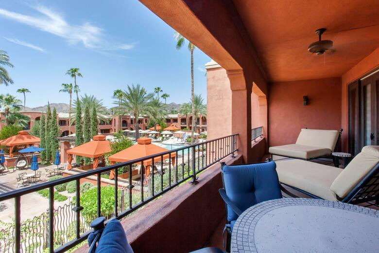Hotel Montelucia Resort & Spa