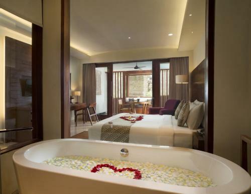 Hotel Ubud Village