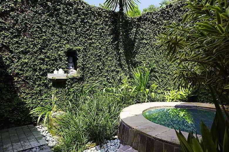 Hotel Damai Lovina Villas