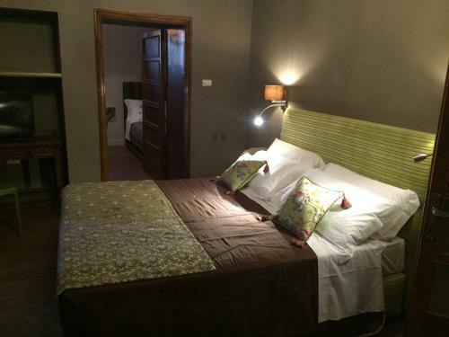 Hostal La Rocca Guest House & Spa