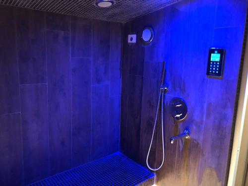 Hostal La Rocca Guest House & Spa