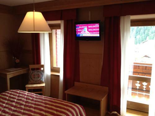 Hotel Albergo Garn� Ajarnola