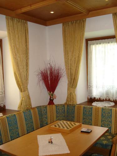 Hotel Albergo Garn� Ajarnola
