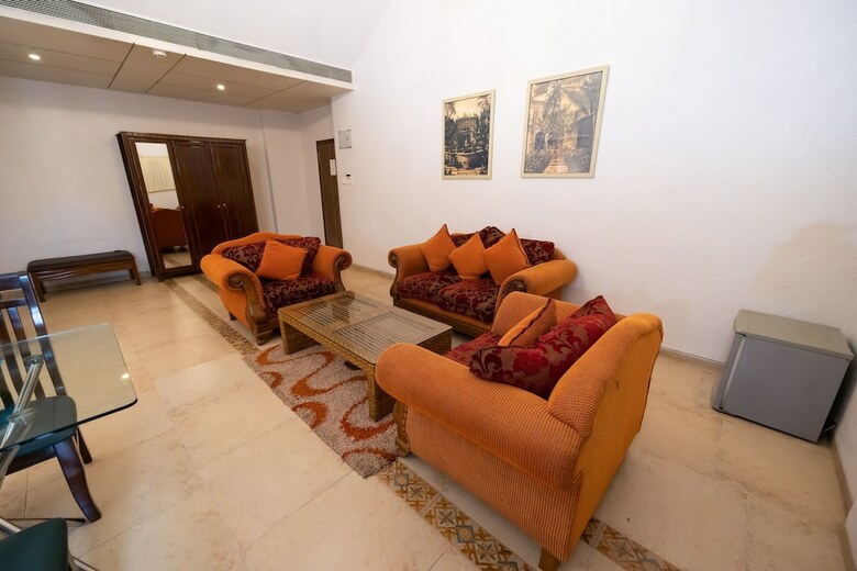 Hotel Neelam The Grand