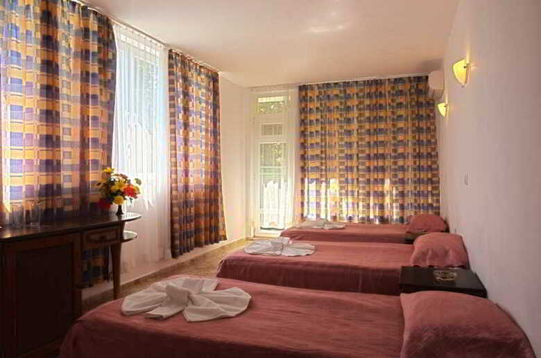 Hotel Varshava