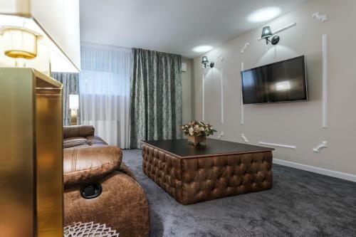 Deluxe Jacuzzi Apartment