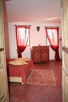 Hotel Riad Ineslisa