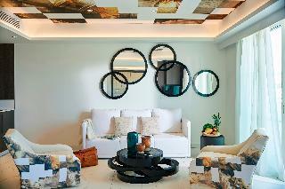 Hotel Louis King Jason