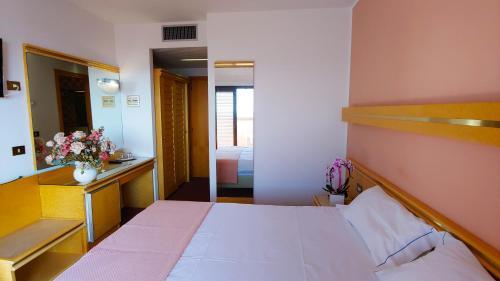 Hotel Antares
