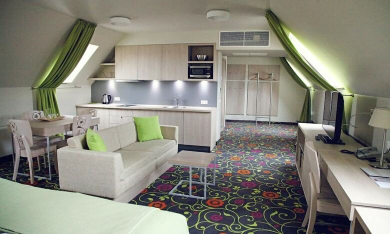 City Hotels R?dninkai